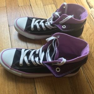Women’s Converse - Size 8